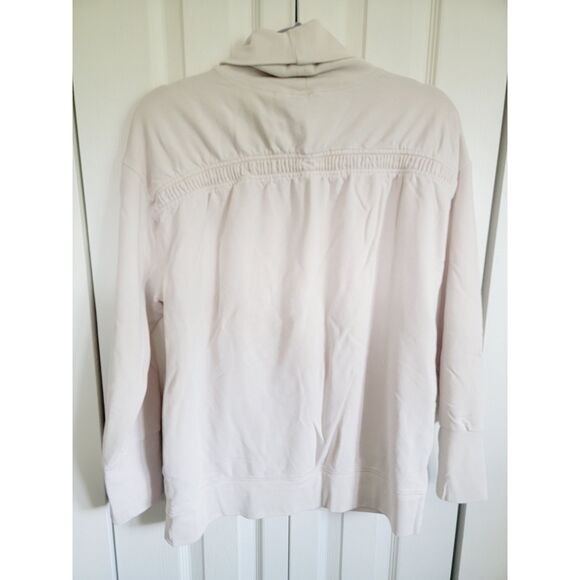 Athleta M Balance Cinch Turtleneck Sweatshirt Cream *Pinhole In Front* - Picture 6 of 10
